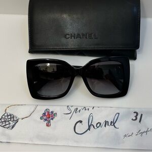 CHANEL 5494 Square Polarized CC Logo Sunglasses Black Grey Gradient
